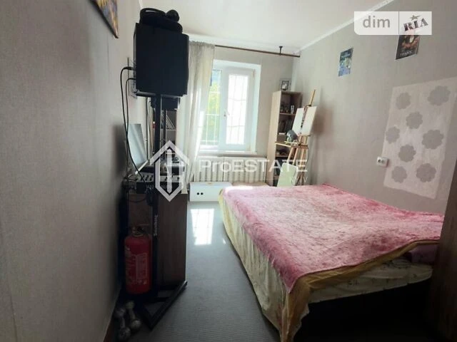 Продаж 2к квартири 46 кв. м на вул. Космонавта Поповича 20А
