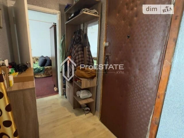 Продаж 2к квартири 46 кв. м на вул. Космонавта Поповича 20А