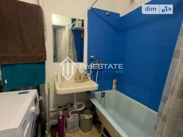 Продаж 2к квартири 46 кв. м на вул. Космонавта Поповича 20А