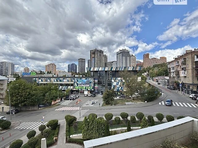 Продаж 1к квартири 66.1 кв. м на вул. Іоанна Павла II 6/1 •