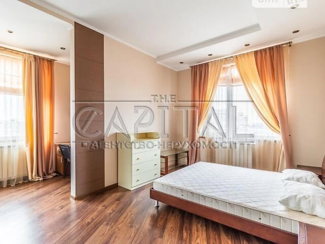 Продаж 2к квартири 74 кв. м на вул. пр-т Володимира Івасюка