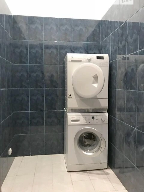 Продаж 5к квартири 313 кв. м на вул. Ярославів Вал 4 • ID 34