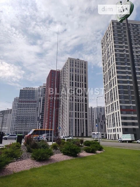 Продаж 1к квартири 46 кв. м на вул. Олександра Олеся 13 • ID