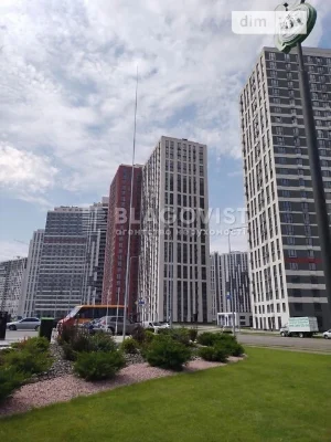 Продаж 1к квартири 46 кв. м на вул. Олександра Олеся 13 • ID