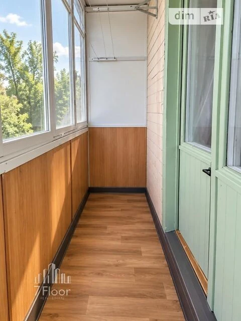 Продаж 1к квартири 33 кв. м на вул. Райдужна 7 • ID 34832995
