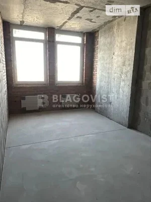 Продаж 1к квартири 52.5 кв. м на просп. Берестейський 11/3 •