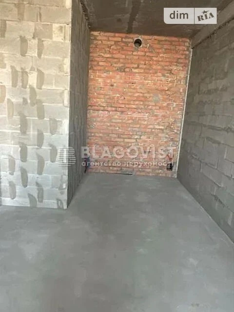 Продаж 1к квартири 52.5 кв. м на просп. Берестейський 11/3 •