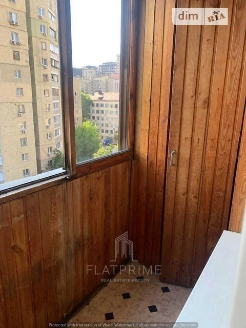 Продаж 2к квартири 42 кв. м на вул. Велика Васильківська 118