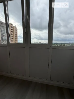 Продаж 1к квартири 35 кв. м на вул. Академіка Заболотного 14