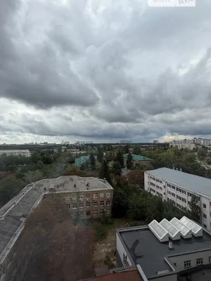 Продаж 1к квартири 35 кв. м на вул. Академіка Заболотного 14