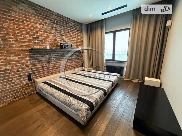 Продаж 3к квартири 100 кв. м на просп. Голосіївський • ID 34