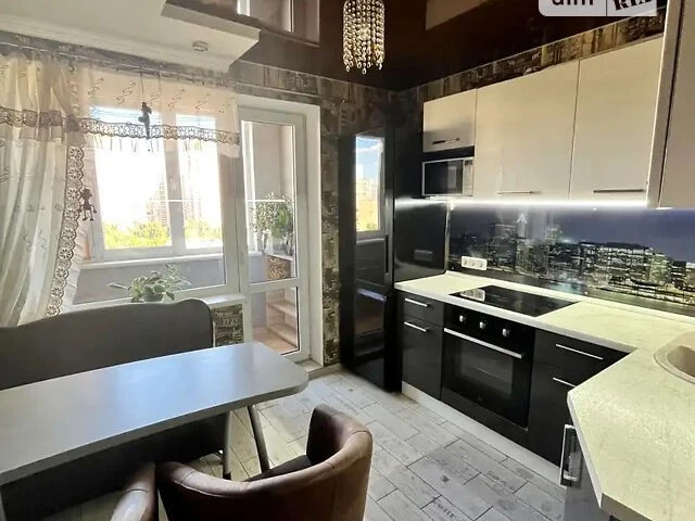 Продаж 2к квартири 45 кв. м на просп. Голосіївський 19 • ID