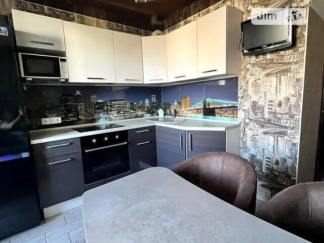 Продаж 2к квартири 45 кв. м на просп. Голосіївський 19 • ID