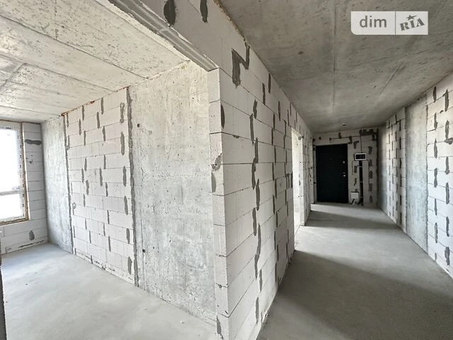 Продаж 3к квартири 106 кв. м на вул. Михайла Максимовича 32В