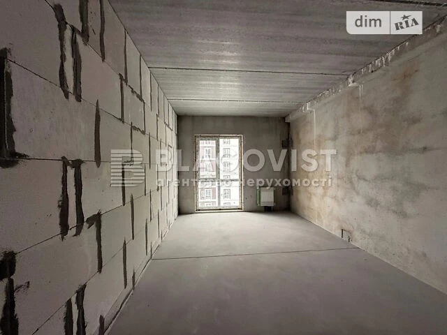 Продаж 2к квартири 61 кв. м на вул. Михайла Максимовича 24 •