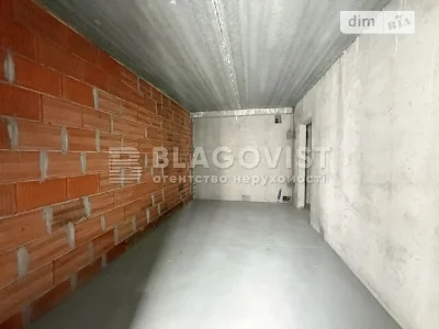 Продаж 2к квартири 61 кв. м на вул. Михайла Максимовича 24 •