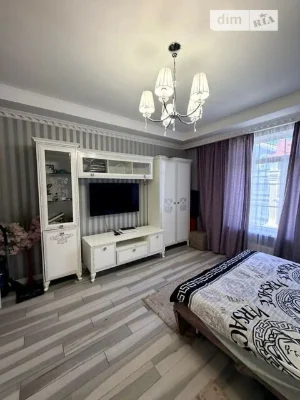 Продаж 1к квартири 48 кв. м на вул. Дмитра Луценка 12А • ID