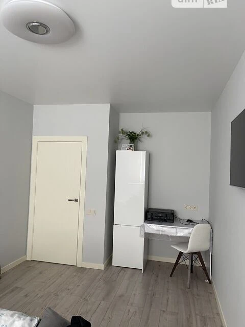 Продаж 1к квартири 38 кв. м на вул. Юлії Здановської 34Б • I
