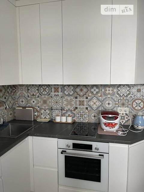 Продаж 1к квартири 38 кв. м на вул. Юлії Здановської 34Б • I
