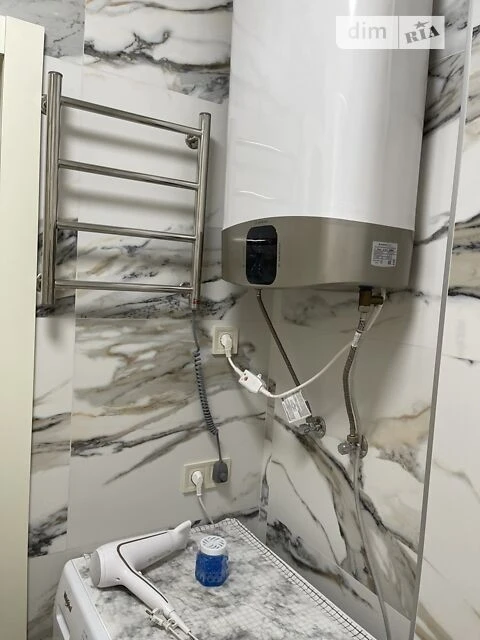 Продаж 1к квартири 38 кв. м на вул. Юлії Здановської 34Б • I