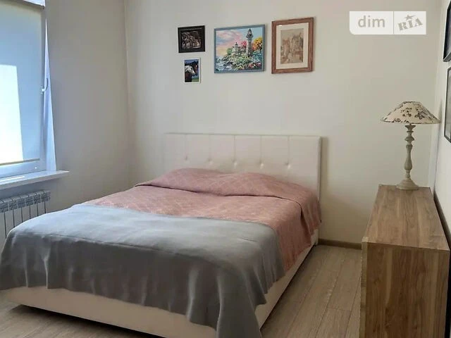 Продаж 2к квартири 72.9 кв. м на вул. Чавдар Єлизавети 14 •