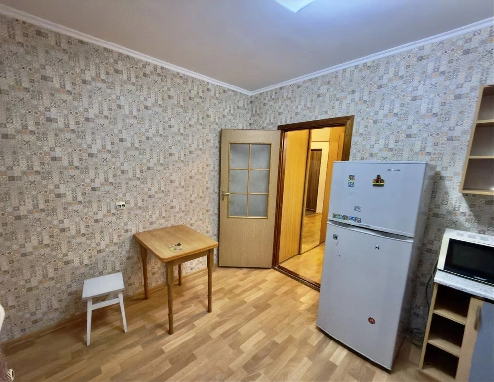 Продаж 1к квартири 45 кв. м на вул. Драгоманова 8 • ID 34832