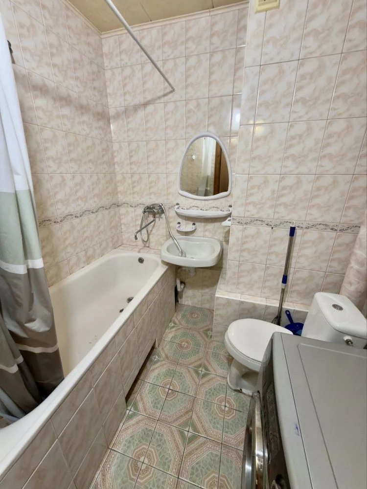 Продаж 1к квартири 45 кв. м на вул. Драгоманова 8 • ID 34832