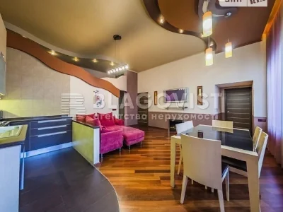 Продаж 3к квартири 100 кв. м на вул. Тарасівська 30 • ID 348