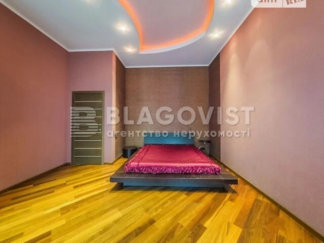 Продаж 3к квартири 100 кв. м на вул. Тарасівська 30 • ID 348