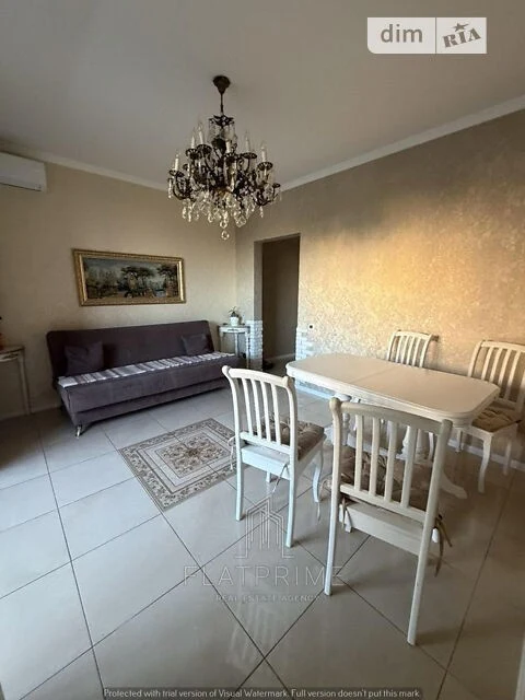 Продаж 2к квартири 66 кв. м на вул. Михайла Максимовича 7А •