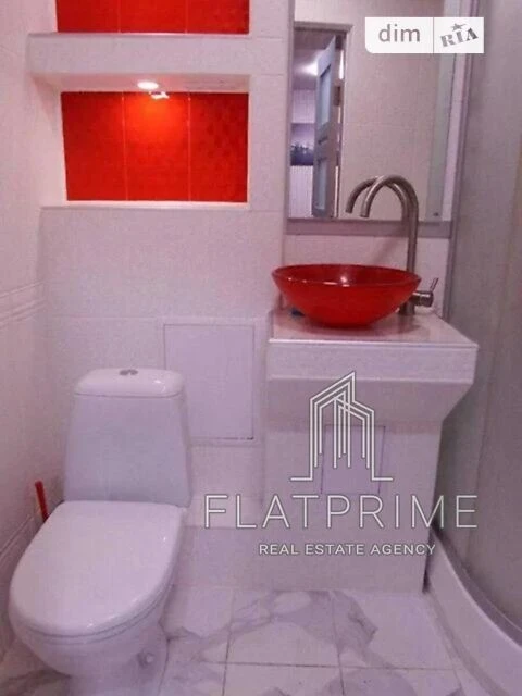 Продаж 1к квартири 29.3 кв. м на просп. Берестейський 12 • I