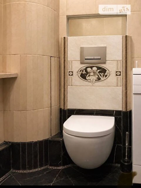 Продаж 2к квартири 46 кв. м на вул. Василівська 8 • ID 34831