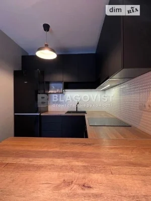 Продаж 1к квартири 41.7 кв. м на бул. Тадея Рильського 1 • I