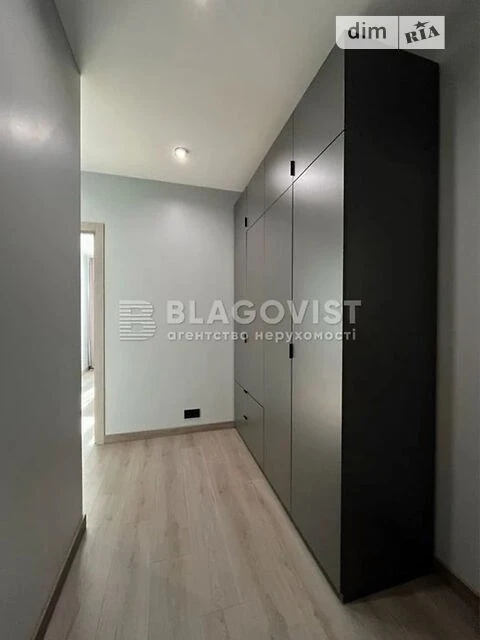 Продаж 1к квартири 41.7 кв. м на бул. Тадея Рильського 1 • I