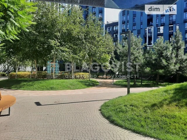 Продаж 1к квартири 41.7 кв. м на бул. Тадея Рильського 1 • I