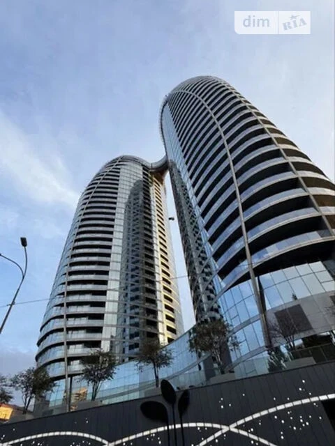 Продаж 1к квартири 62.27 кв. м на вул. Іоанна Павла II 12 •