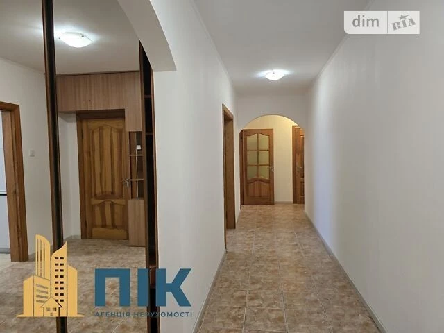Продаж 3к квартири 105 кв. м на просп. Миколи Бажана 36 • ID