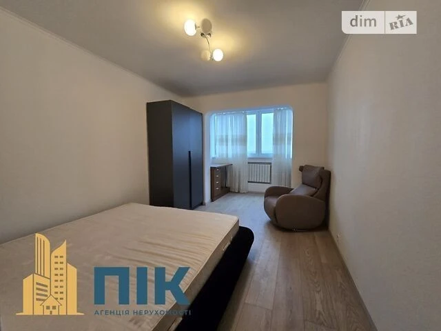 Продаж 3к квартири 105 кв. м на просп. Миколи Бажана 36 • ID