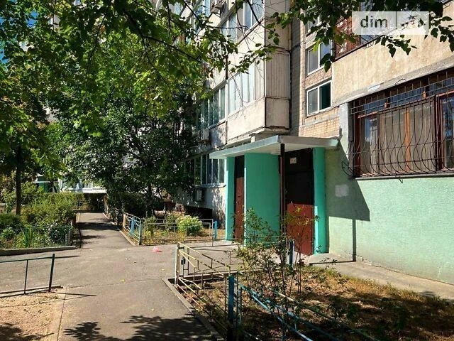 Продаж 1к квартири 33.8 кв. м на просп. Оболонський 31 • ID