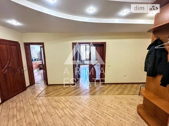 Продаж 2к квартири 96 кв. м на вул. Жилянська 59 • ID 348309