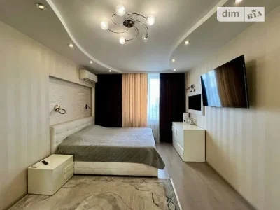 Продаж 2к квартири 85 кв. м на пров. Коломийський 17/31А • I
