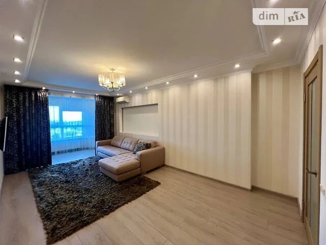 Продаж 2к квартири 85 кв. м на пров. Коломийський 17/31А • I