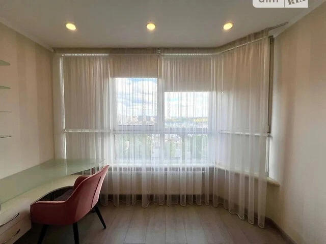 Продаж 2к квартири 85 кв. м на пров. Коломийський 17/31А • I