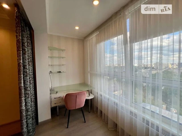 Продаж 2к квартири 85 кв. м на пров. Коломийський 17/31А • I