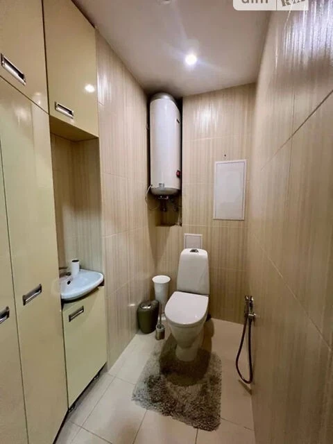 Продаж 2к квартири 85 кв. м на пров. Коломийський 17/31А • I
