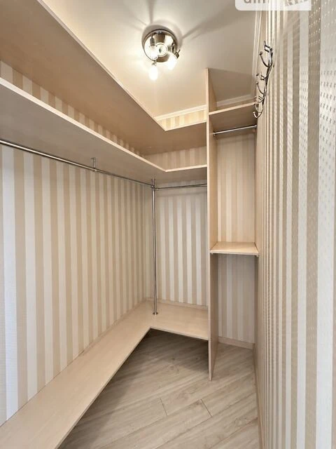 Продаж 2к квартири 47 кв. м на бул. Русанівський 9 • ID 3483
