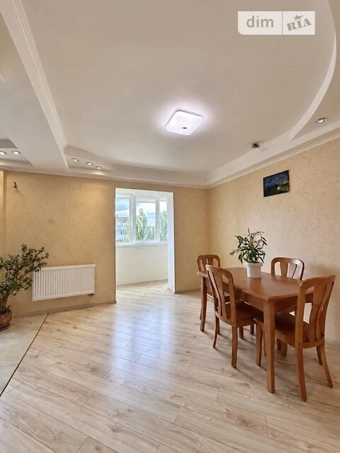 Продаж 2к квартири 47 кв. м на бул. Русанівський 9 • ID 3483
