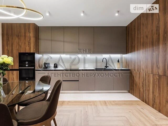 Продаж 2к квартири 78 кв. м на вул. Маккейна Джона 7 • ID 34