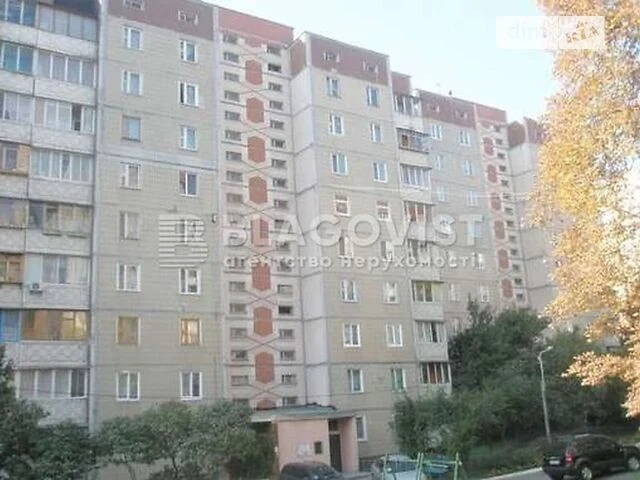 Продаж 3к квартири 70 кв. м на вул. Наталії Ужвій 8 • ID 348