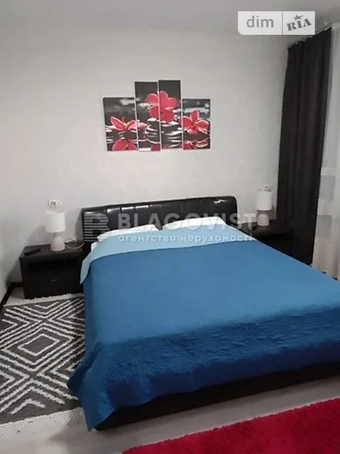 Продаж 3к квартири 70 кв. м на вул. Наталії Ужвій 8 • ID 348